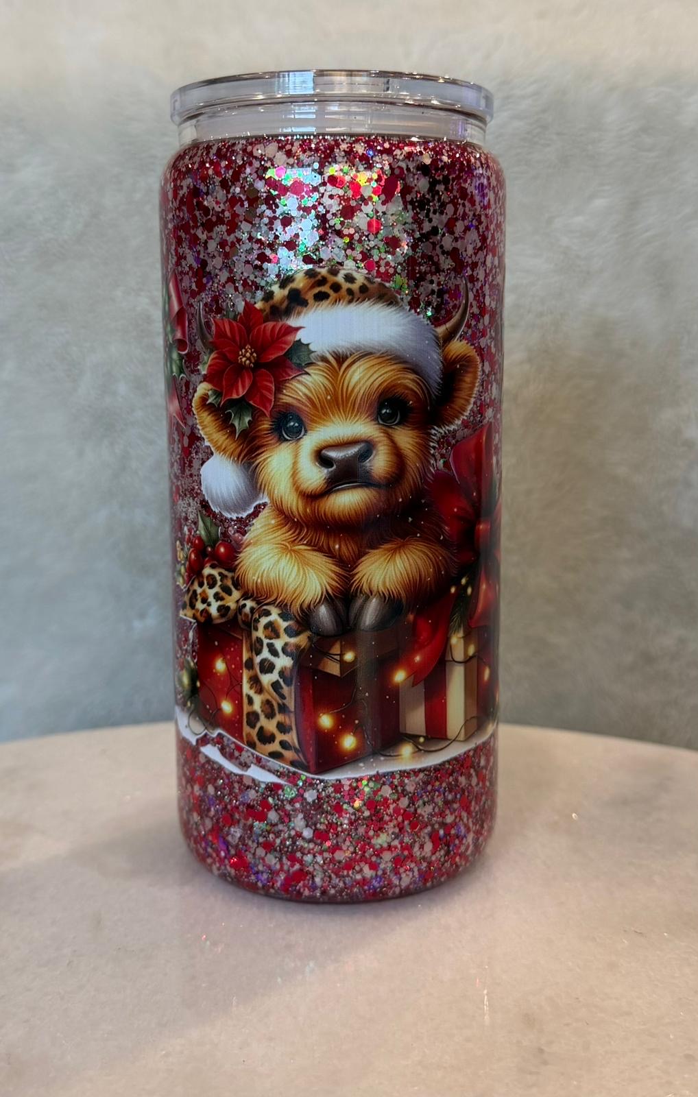 20oz glass Christmas highland cow